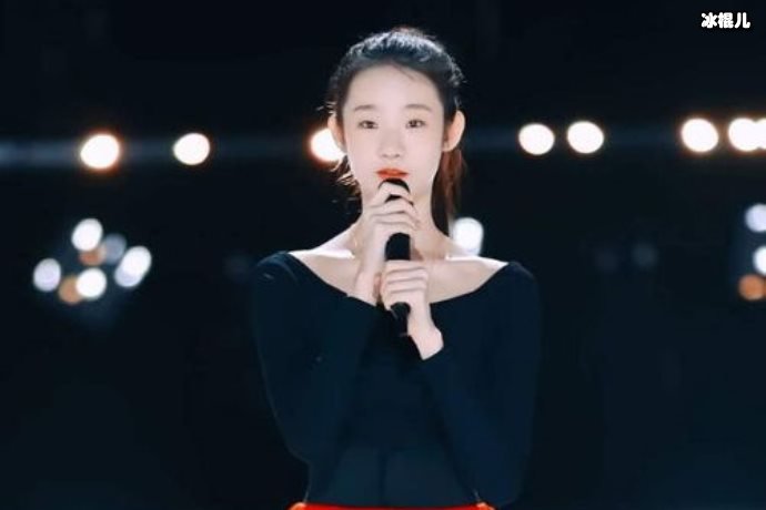 张艺凡综艺不敢举手黄子韬发怒,如此芭蕾女孩是否适合娱乐圈?