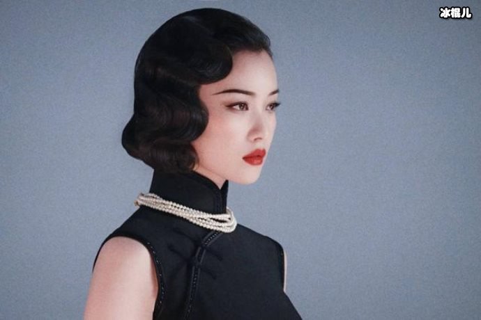 倪妮晒视频要学何老师做酸奶蛋糕,素颜出镜皮肤抗打