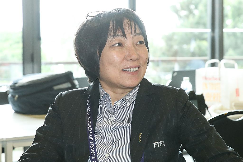 建议孙雯执教中国女足？媒体人：不解决根本问题，只能走下神坛