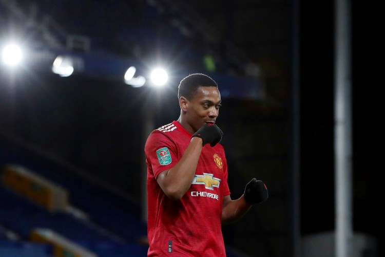 talksport:曼联8将合同明夏到期,部分可能1月就被送走
