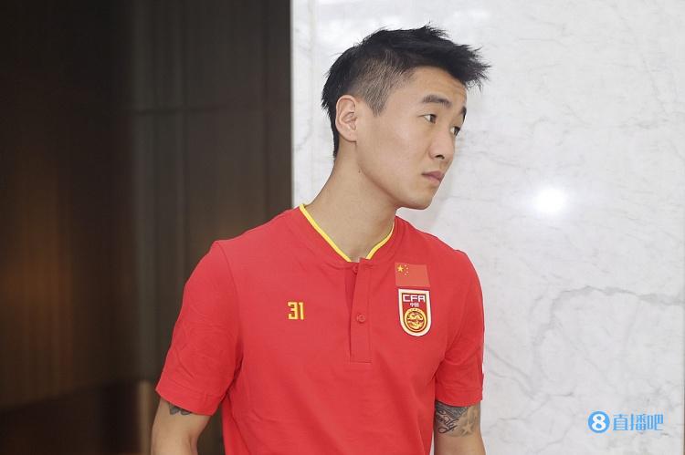 记者:韦世豪专注度完全在竞技层面时,他就是一把外援级别的钥匙