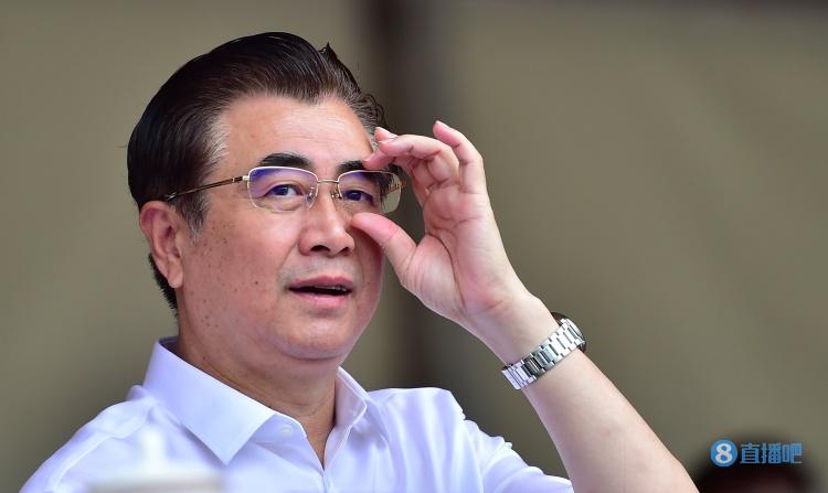 足协今年在准入上动真格，元旦前解决不了欠薪和历史债务都得解散