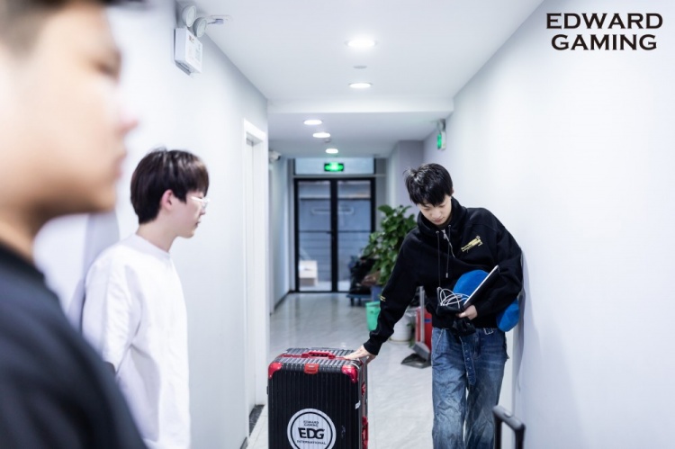 EDG分享无畏契约分部出征邀请赛返图:已平安抵达首尔,全力备战
