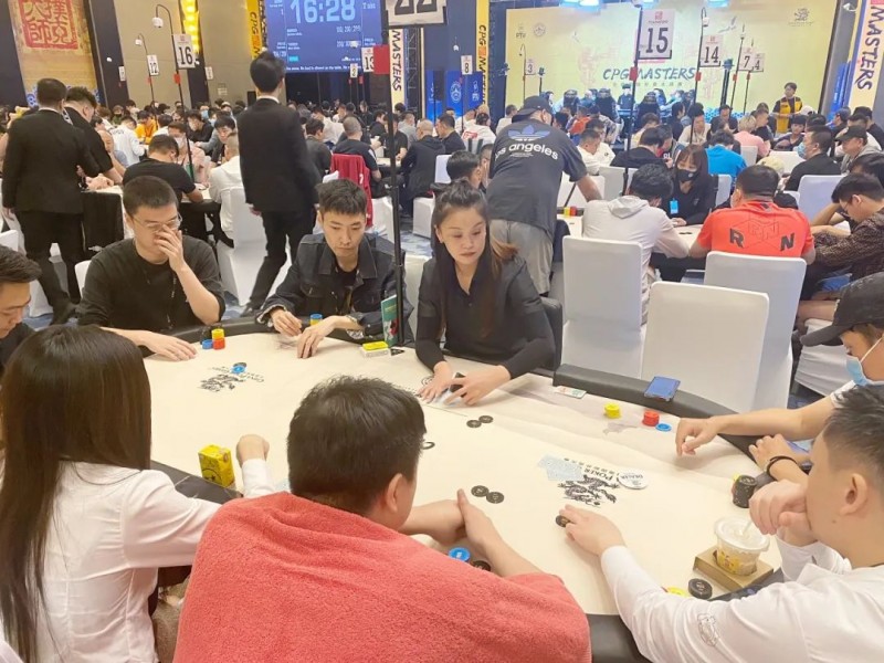 【EV扑克】2023CPG三亚大师赛主赛A组共吸引337人参赛,徐致远装袋30.7万记分牌领先169人晋级第二轮
