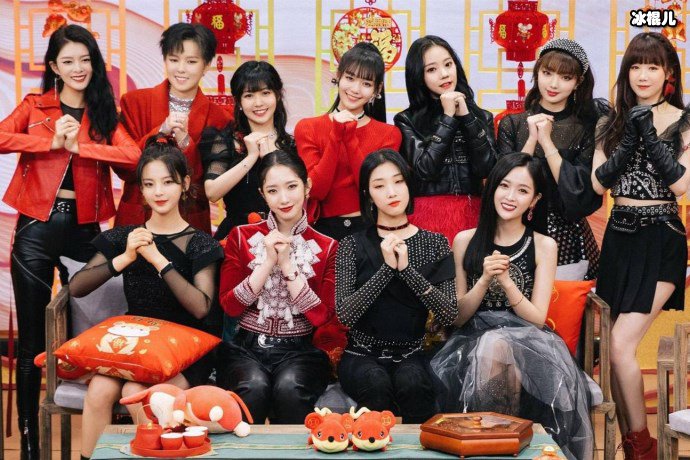 火箭少女解散资源引热议,其他成员行程满却唯独她两毫无音讯