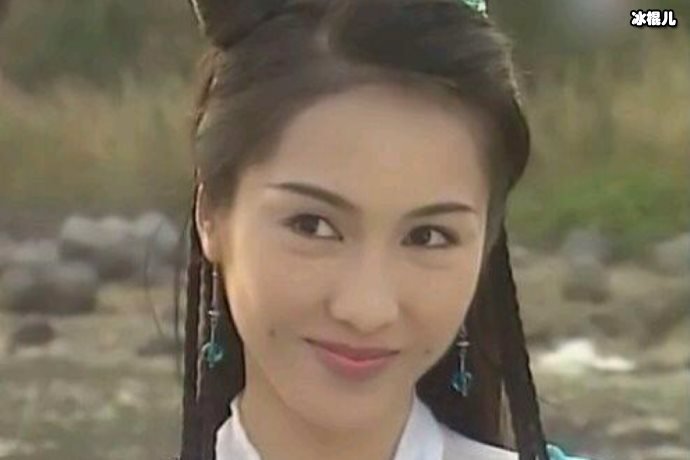 黎姿带女儿爬树被称为最朴实“星二代”,教育方式引称赞