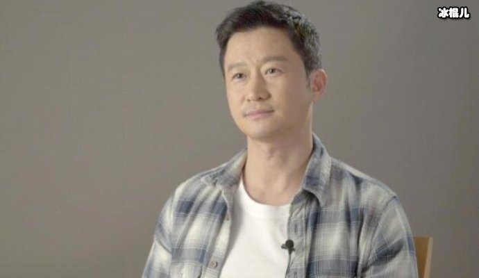 吴京支持老婆新戏,却反遭到调侃死鬼这个梗过不去了