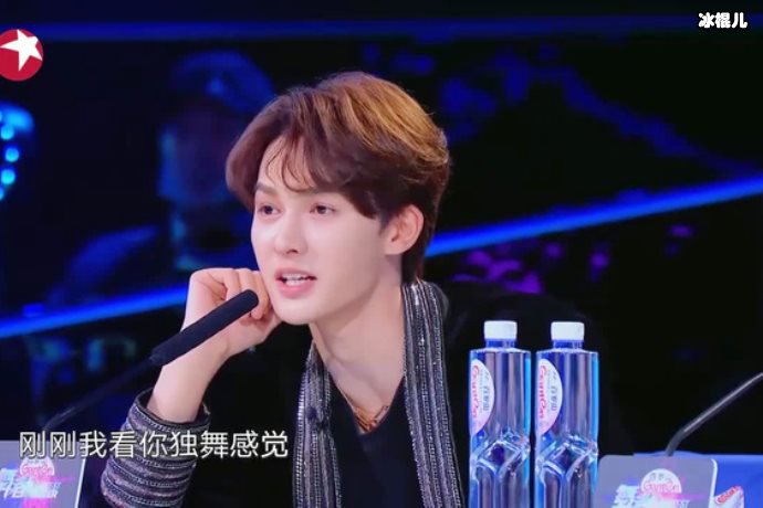 朱正廷新专辑造型曝光,小哥哥也太仙气了吧!