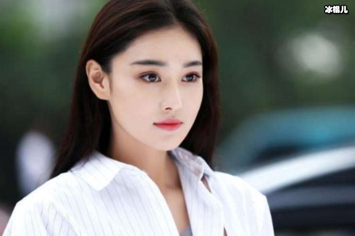 张馨予从俏厨娘变身花农,每天都要照顾一院子的花大喊累