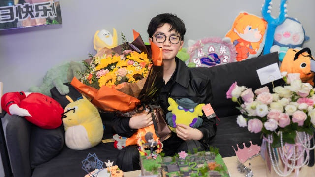 ZmjjKK生日VLOG:大家的祝福与认可就是对勇者ZmjjKK最好的圣物