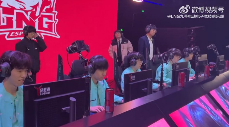 LNG后续将交手iG、EDG、AL、WE,吧友认为LNG能晋级季后赛么?
