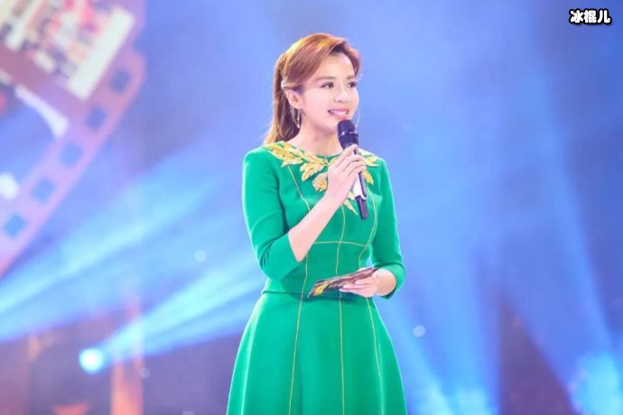 天真少女周迅上线一向灵动的她,为什么面对身高问题却懵了