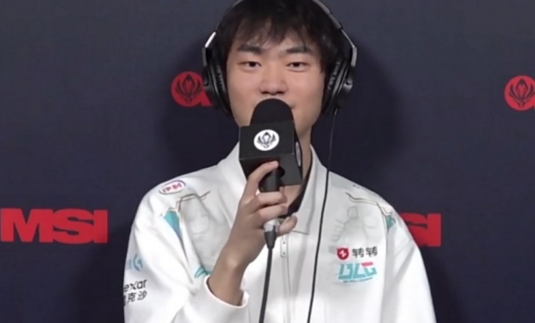 BLG.Knight:去年的JDG团战和后期更无敌,今年BLG偏进攻但不稳定