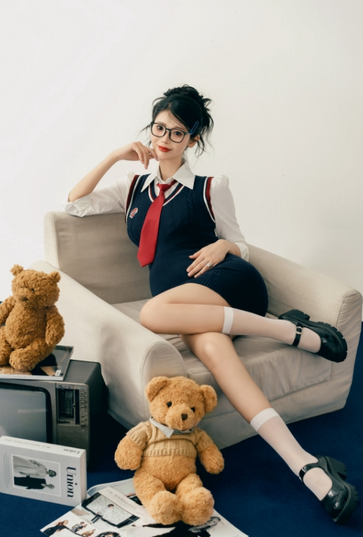 浩浩妈王星辰近照:别人像孕妇 我却像吃胖了