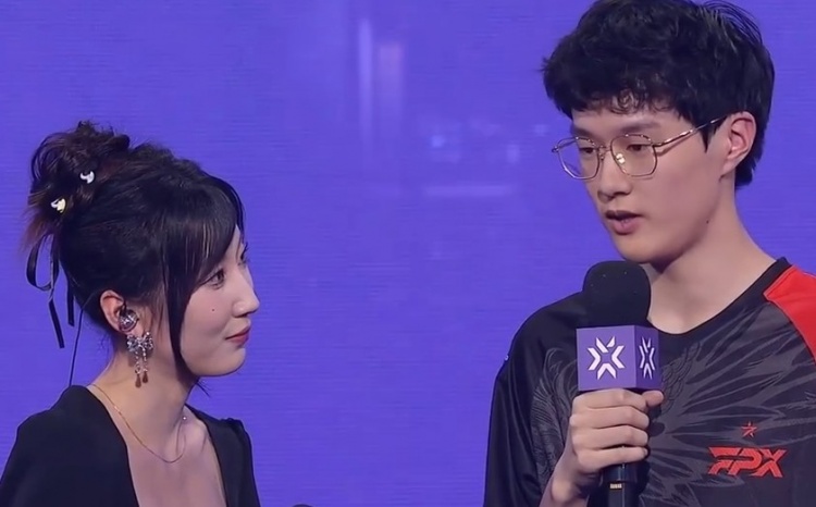 FPX.Lysoar赛后采访:知道FUT很强胜利不会简单 尽可能的调整心态