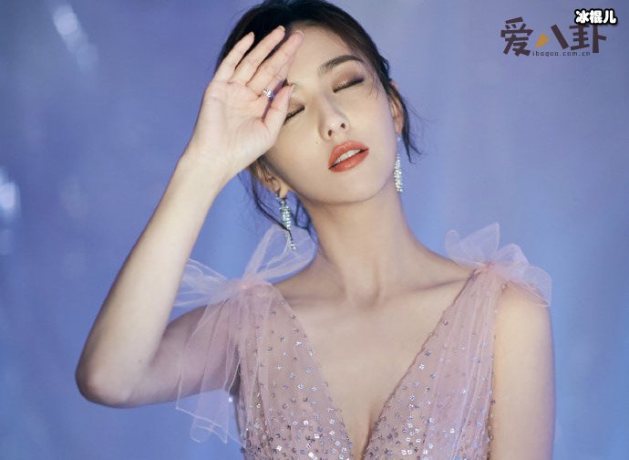 佟丽娅为何外号叫“丫丫”? 佟丽娅新疆名字太长不方便?