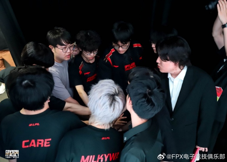 FPX赛后更博:却迟豫而再争进 会清绪而再穿林