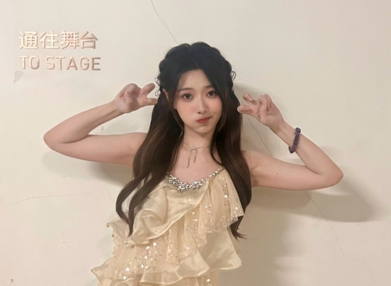 姿态怒斥你插勾巴哪儿去了!!阿芙电脑用核显直播逗乐大伙