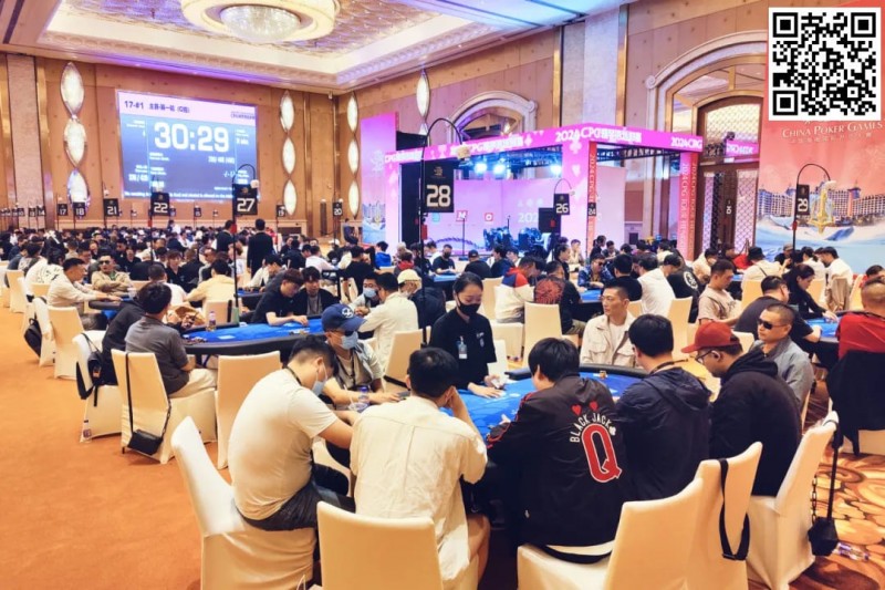 【EV扑克】CPG®横琴湾巡游赛 | 首轮战罢!主赛1596人次参赛530人晋级第二轮,陆英奇27万记分牌领跑第一轮C组