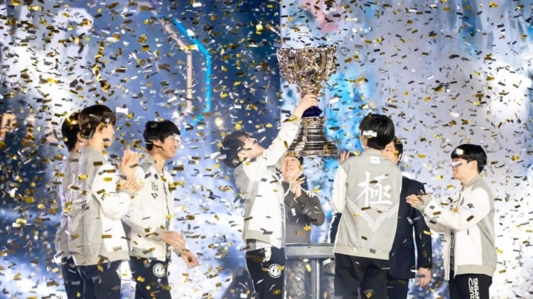 朱开:iG确实想重组仁川五人组,现在问题是这很有难度