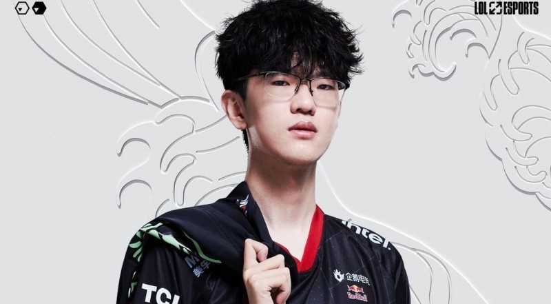 爆料人透露:iG新中上野是TS+Jiejie+Rookie EDG想要Xiaohao