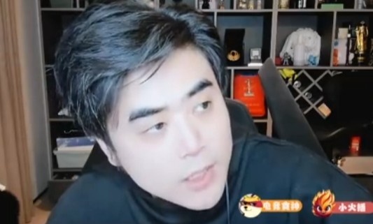 朱开:我觉得GALA包袱很重,没有和队伍捏一块,不觉得他状态不好