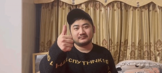 知名CSGO主播茄子表示想要退网:吐槽现在直播又累还赔钱😩