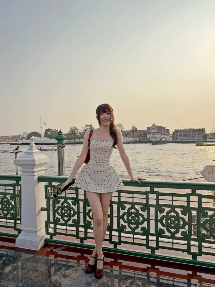无畏契约主持唯嘉晒照:泰兰德的夏天永不停歇❤️要开赛啦