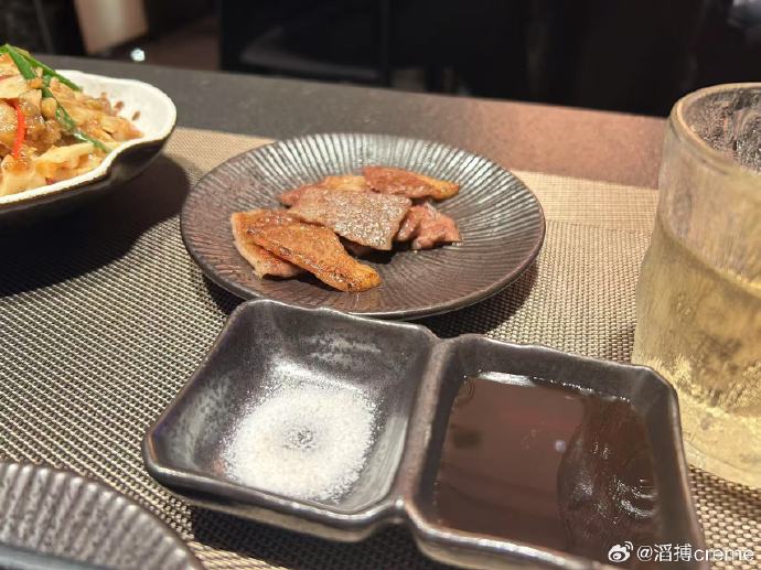 战胜BLG后,Creme发文:今晚再吃点好的,明天加油