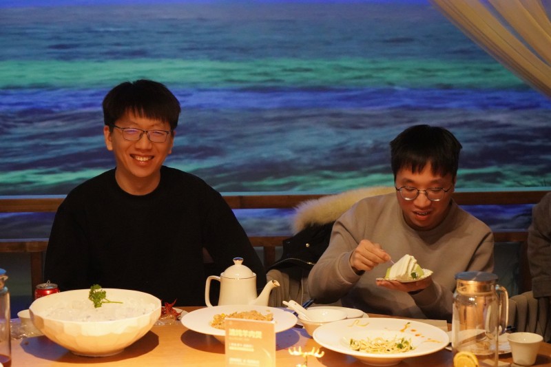 决赛十个人都是你爱酱?AL经理爱笑表白Kanavi:我最骄傲的打野