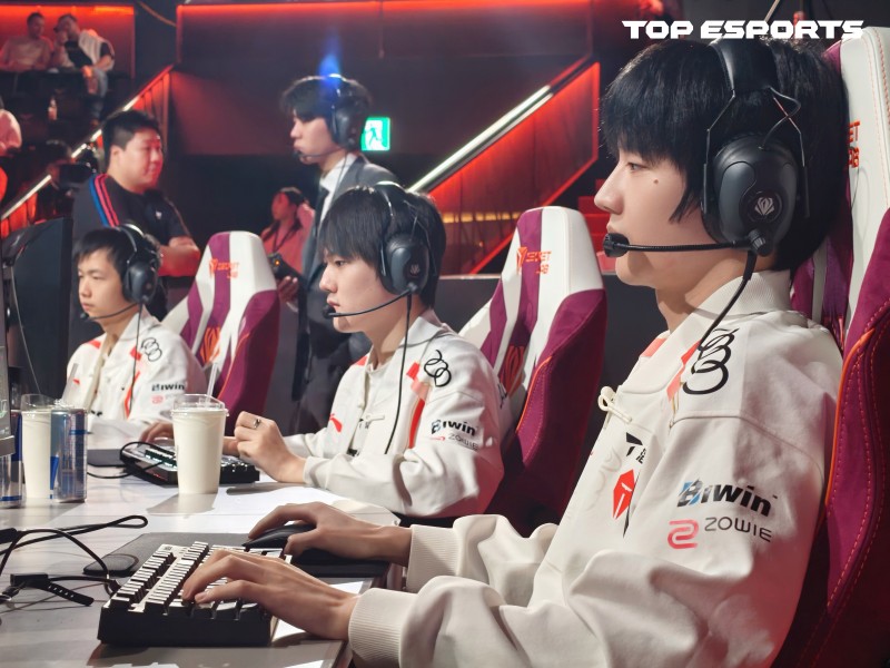 TES先锋赛晋级形势:战胜CFO成为小组第二,否则最好情况小组第四