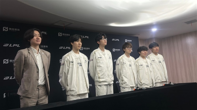 iG赛后群访 TheShy:现在是强制对线的版本,和Bin交手也挺有趣的