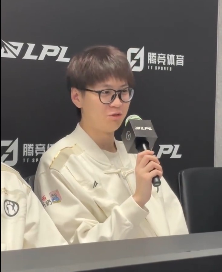 比赛为啥结束晚得问自己啊!Meiko:客场很累 比赛也打的很晚