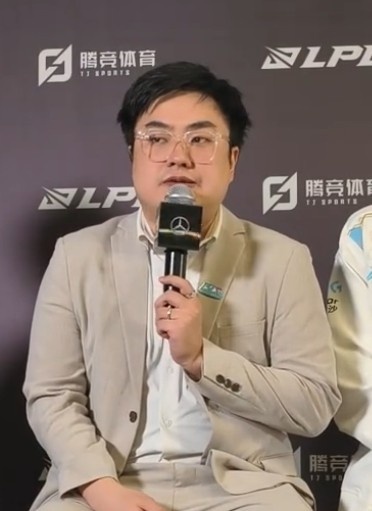 是一点点还是亿点点?BLG教练:我们处理对面换线上有一点点瑕疵