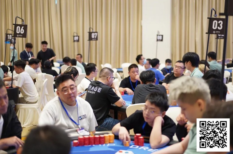 【EV扑克】DPC圆梦杯|危邵坚领衔16人晋级主赛决赛,唯一女选手章艺以120w记分牌成功晋级