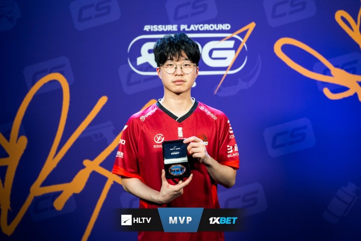 CN瓦给CS最好的礼物!JamYoung爆杀一众GO学长获裂变天地赛事MVP