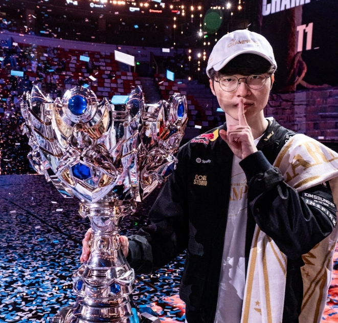 Faker能统治联盟这么久最主要的原因是什么？