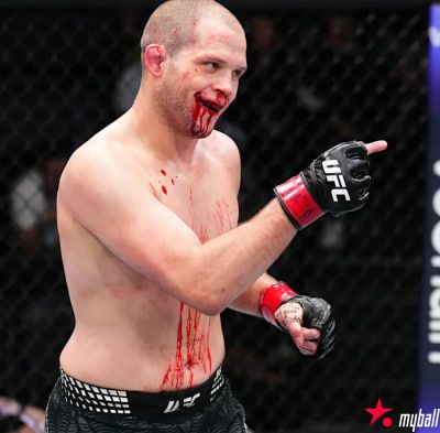 大发体育-UFCVegas113比赛暴力事件导致两名拳手被送往医院,大发助力你的致富之路!