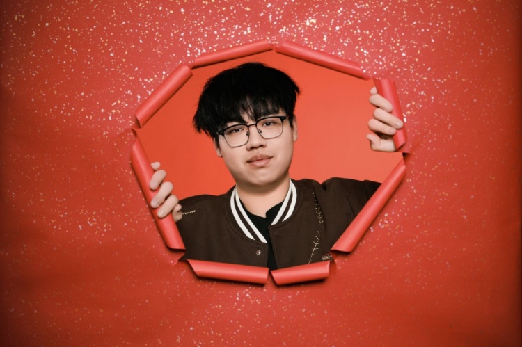 JDG分享动态:五小只一起给大家拜年🔔祝大家新春快乐 马上发财